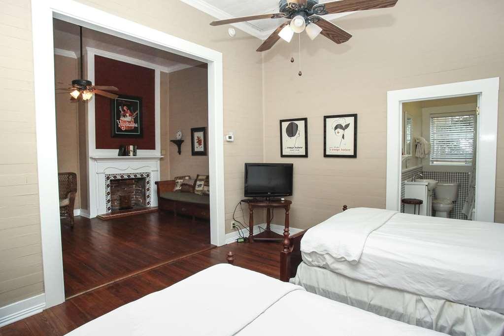 Coombs Inn & Suites Apalachicola Exterior photo